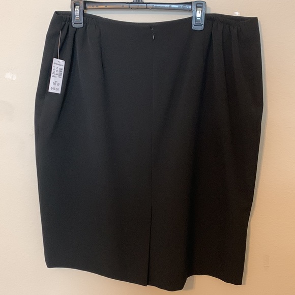 NWT Jones Studio (16W) Black Lined Skirt with elastic - Picture 4 of 13